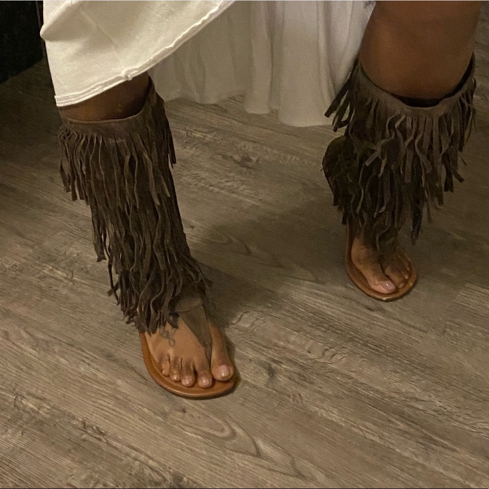 Fringe boots